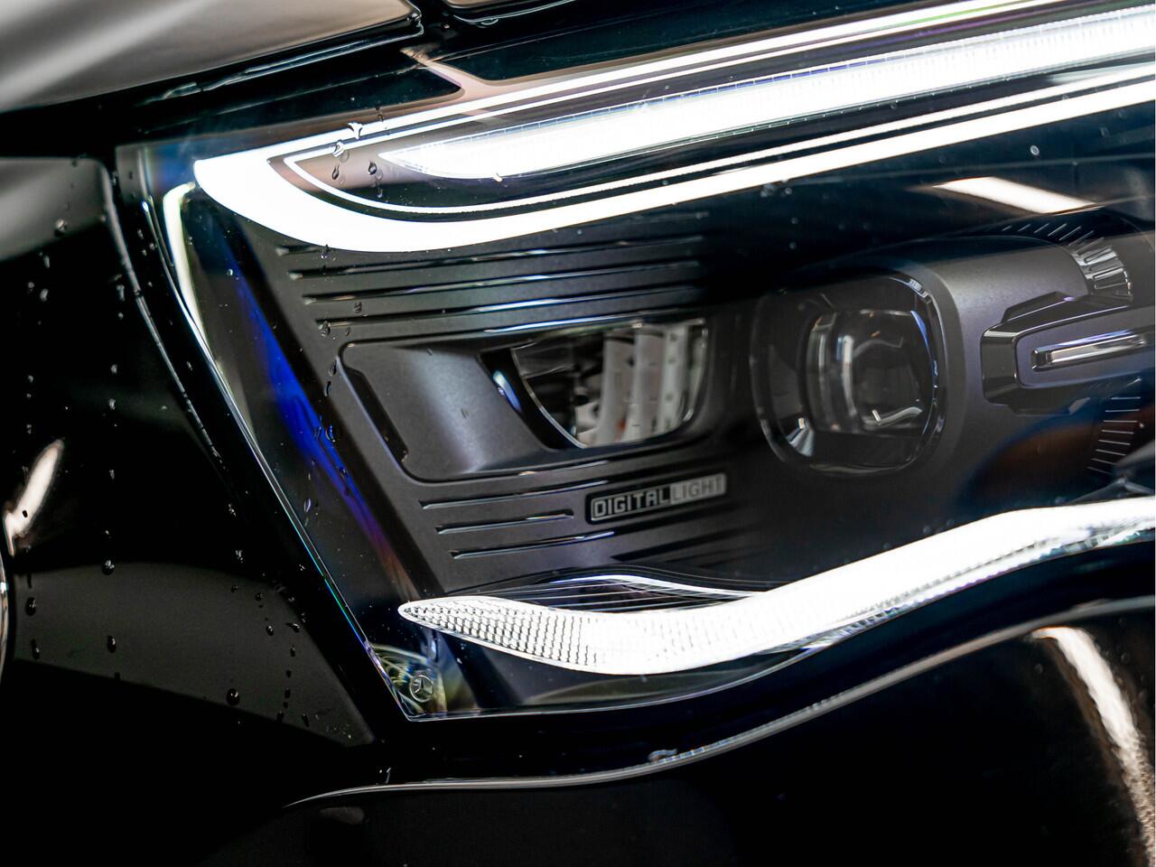 Mercedes-Benz E-KLASSE E 400 e 4MATIC AMG Line | Superscreen | Luchtvering | Achterasbesturing | Burmester