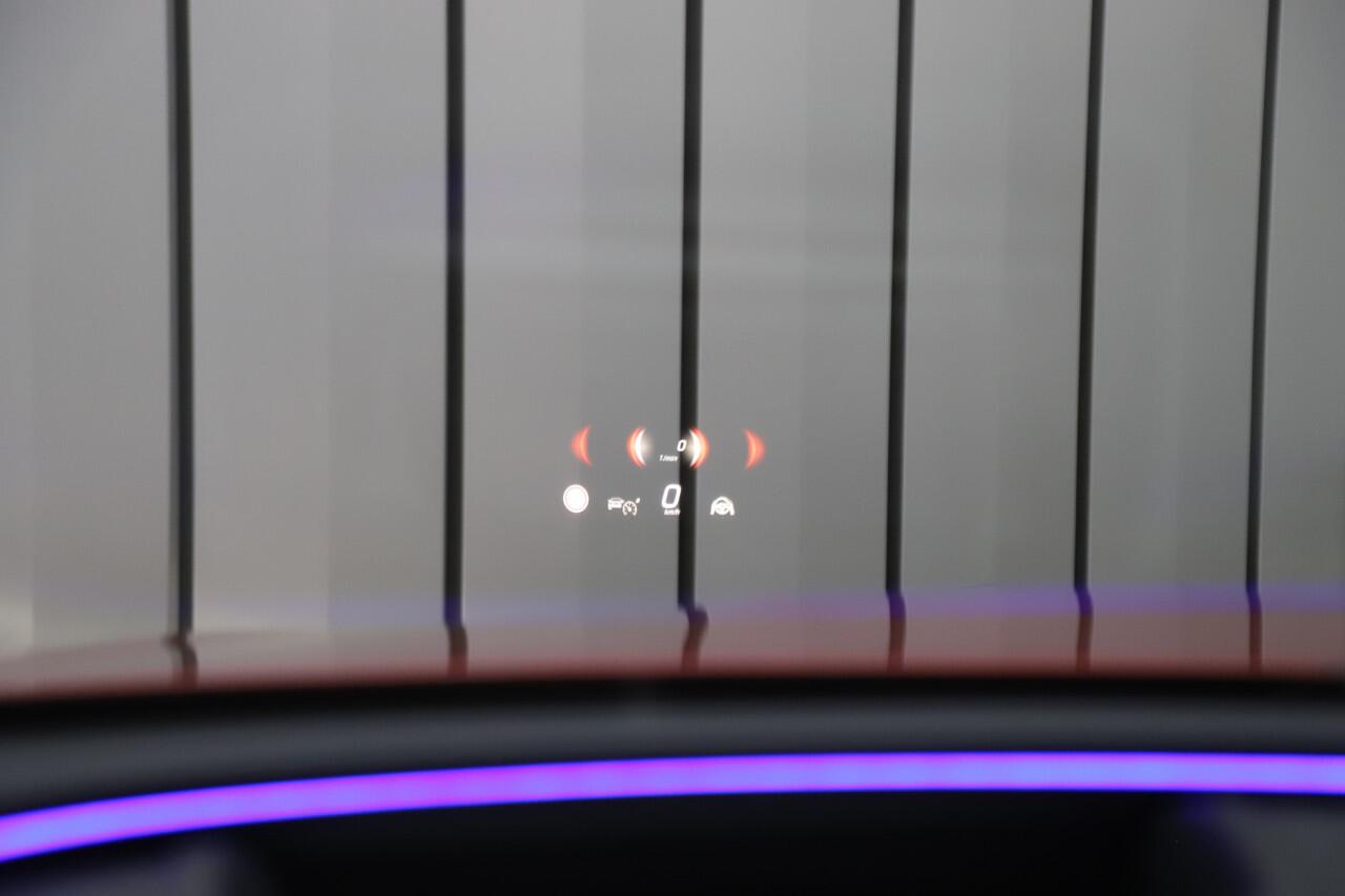 Mercedes-Benz E-KLASSE 400e AMG 4-Matic | 381PK | Luchtvering | Achterasbesturing | Head-up | Burmester 4D | Keyless-go | Pano | Distronic | 2024.