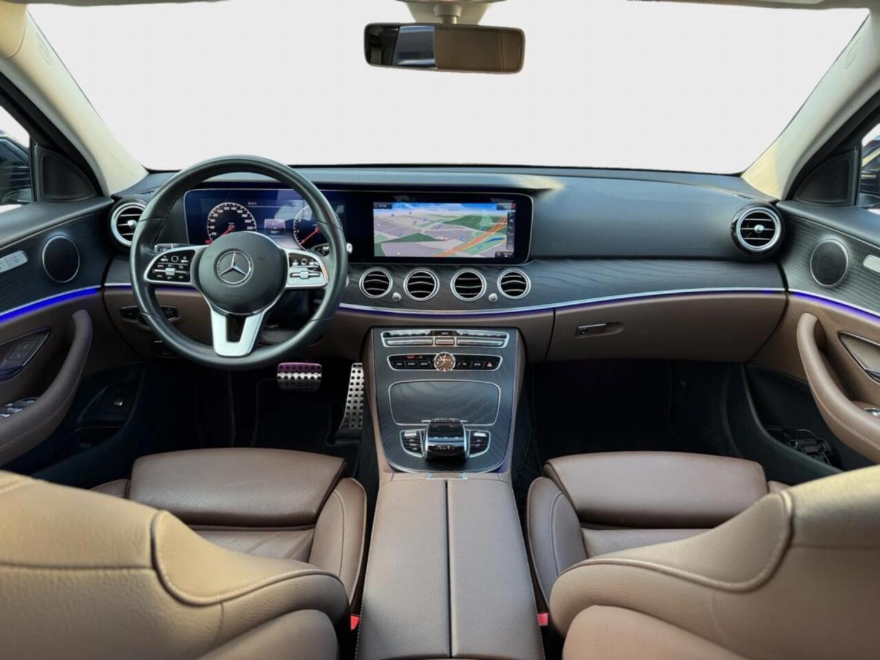 Mercedes-Benz E-KLASSE 200 Business Solution Aut [ Widescreen Sfeerled Leder Camera Nav