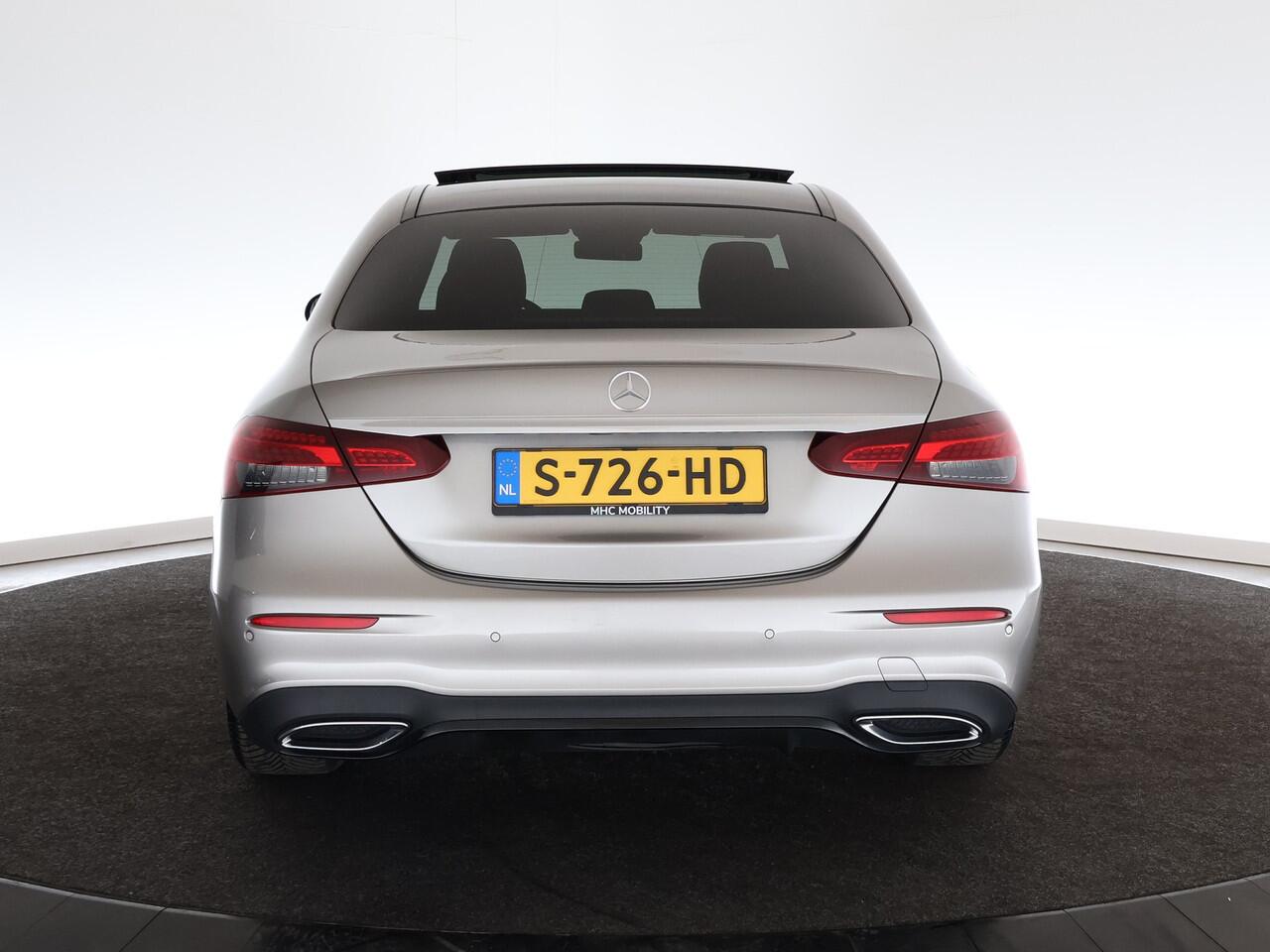 Mercedes-Benz E-KLASSE 200 Business Solution AMG | Panormadak | Trekhaak | Premium plus |*