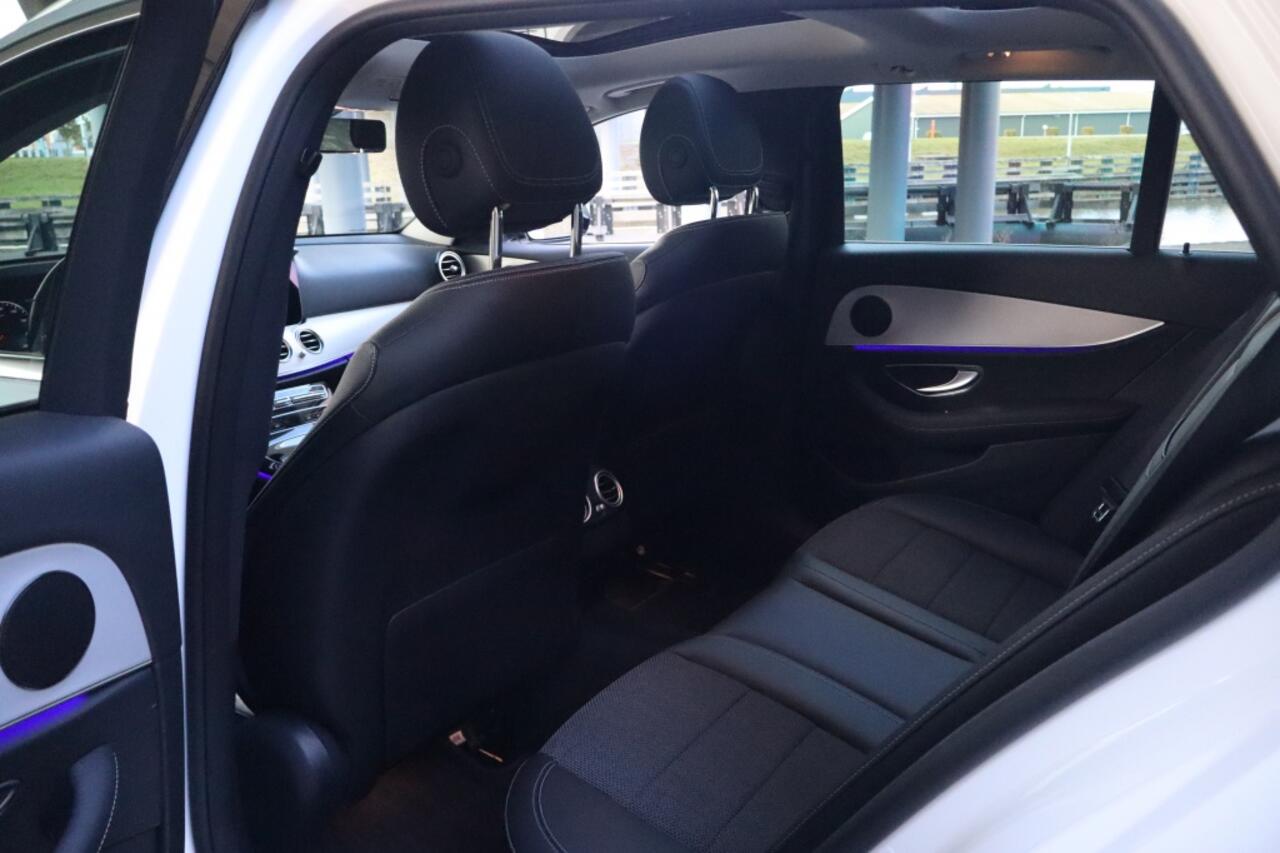 Mercedes-Benz E-KLASSE 300 AMG | Plug in Hybride | Stoelverwarming | Trekhaak | Panoram