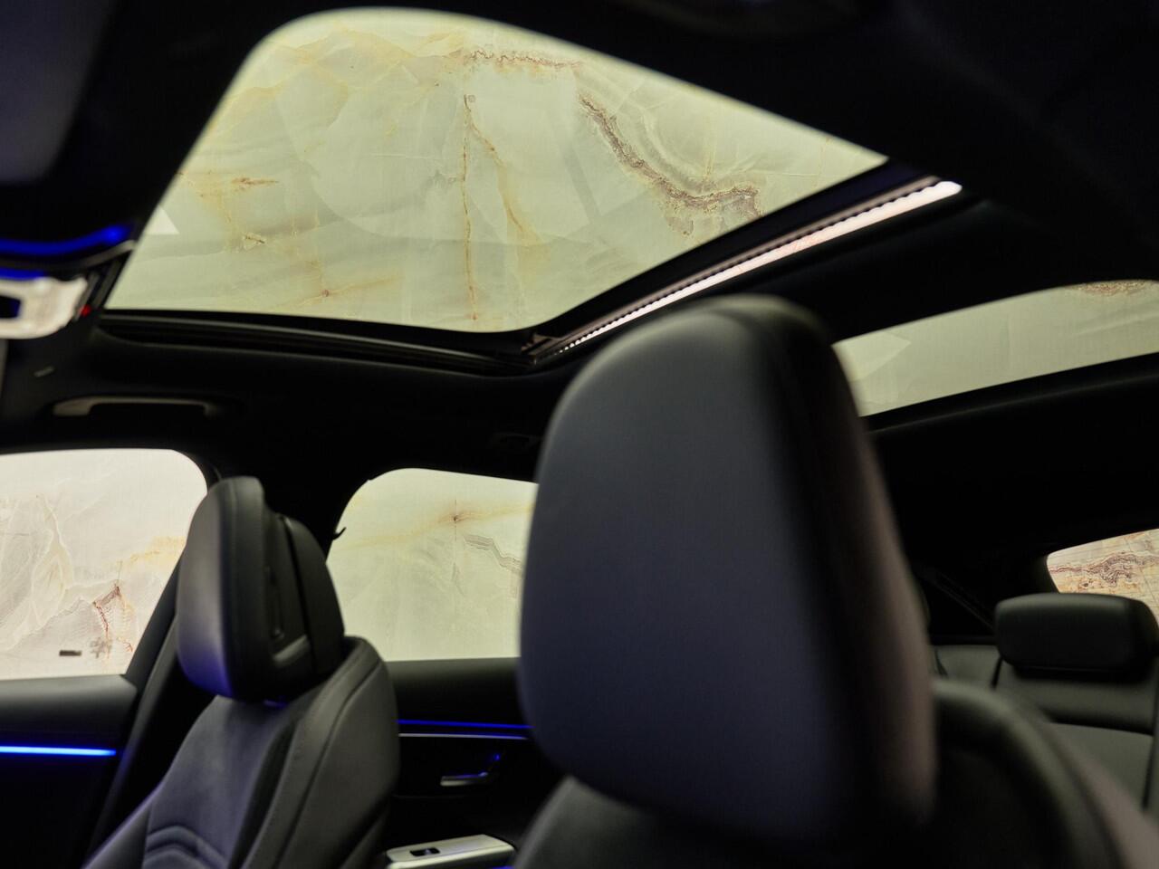 Mercedes-Benz E-estate 300 e AMG Line, NL-auto, 1e eig., pano, Burmester, 360° camera, 20'', tr.haak, ACC, keyless, dealeroh, NP90k