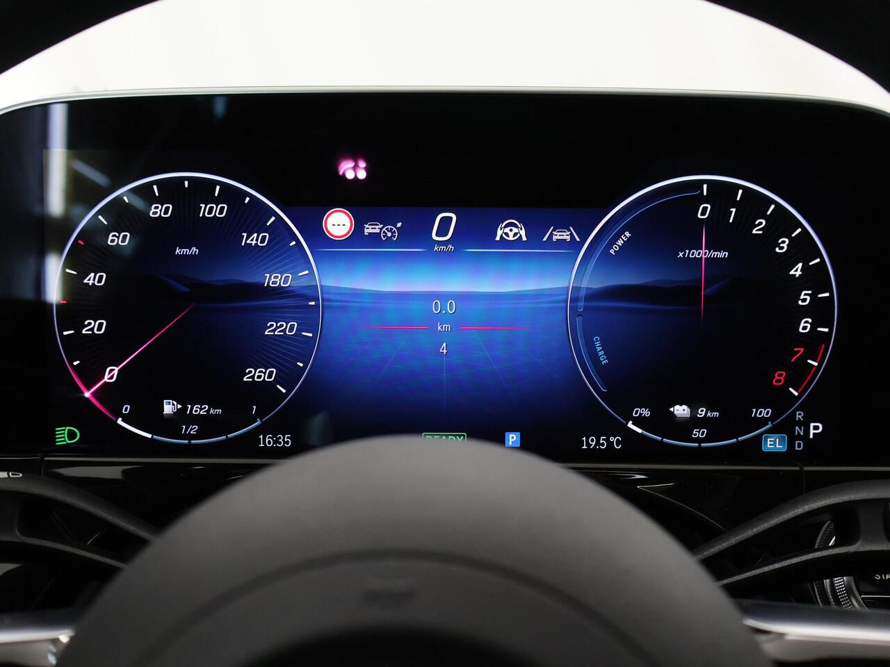 Mercedes-Benz E-estate 300e Sport Edition | Premium Plus pakket | Burmester 4D | Nappa leder | Trekhaak | Stoelventilatie | Panoramaschuifdak |