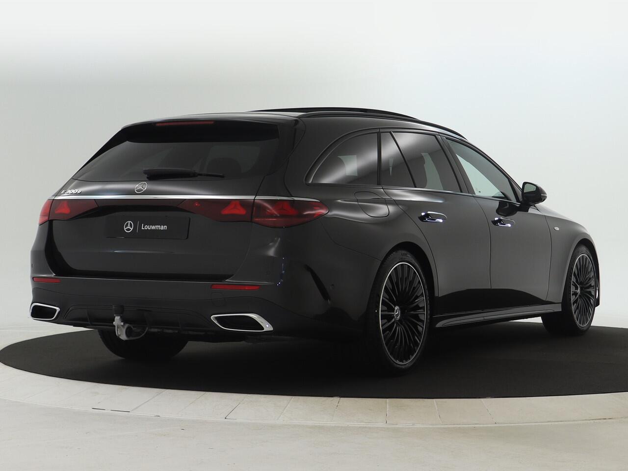 Mercedes-Benz E-estate 300 e Sport Edition | Trekhaak | Nightpakket | Rijassistentiepakket Plus | 360°-camera | 20 inch AMG velgen zwart | Winter pakket | KEYLESS GO-pakket | Antidiefstalpakket URBAN GUARD PLUS | Memorypakket |