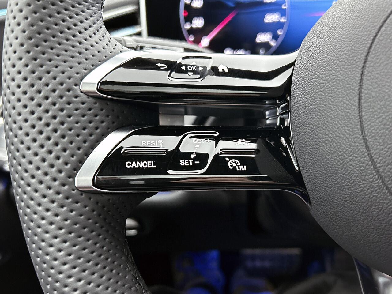 Mercedes-Benz E-estate 300 e Sport Edition | Trekhaak | Nightpakket | Premium pakket | Rijassistentiepakket Plus | Memorypakket | 360°-camera | Winter pakket | Burmester® 4D sound system | MBUX Superscreen |