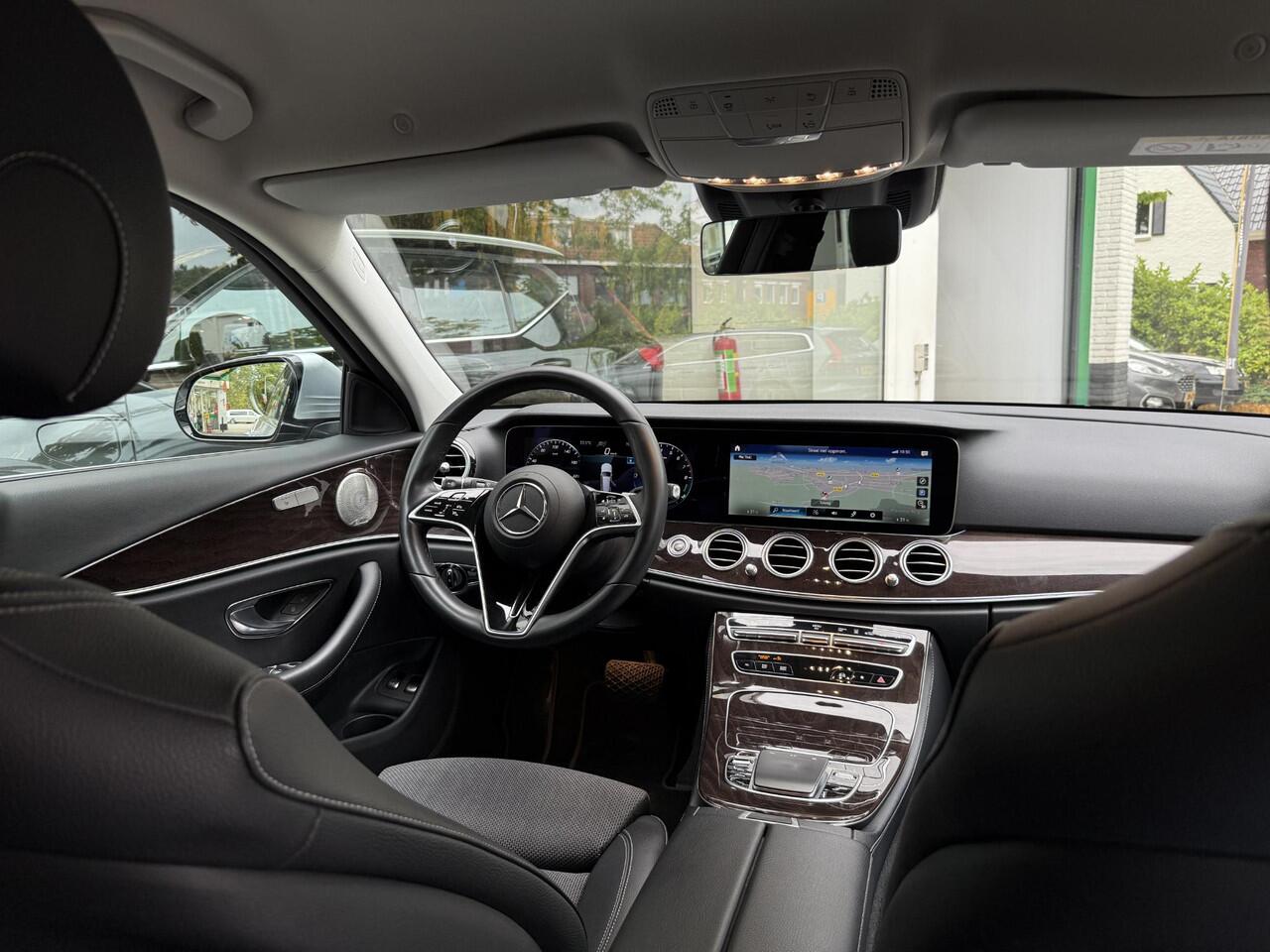 Mercedes-Benz E-estate 300 e Avantgarde |Burmester|Trekhaak|Adapt.Cruise|