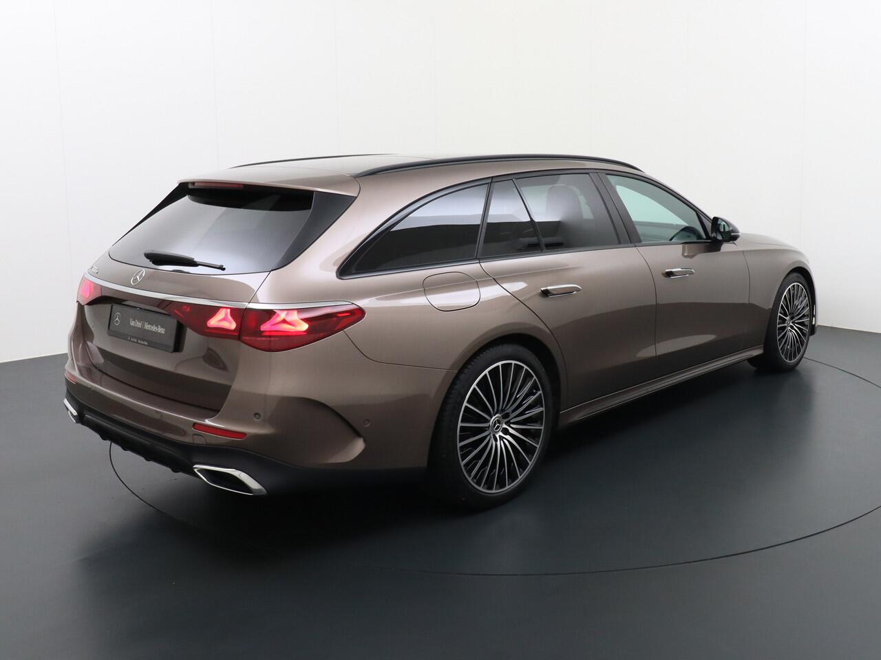 Mercedes-Benz E-estate 300 e AMG Line | Distronic 360 Camera Night Memory