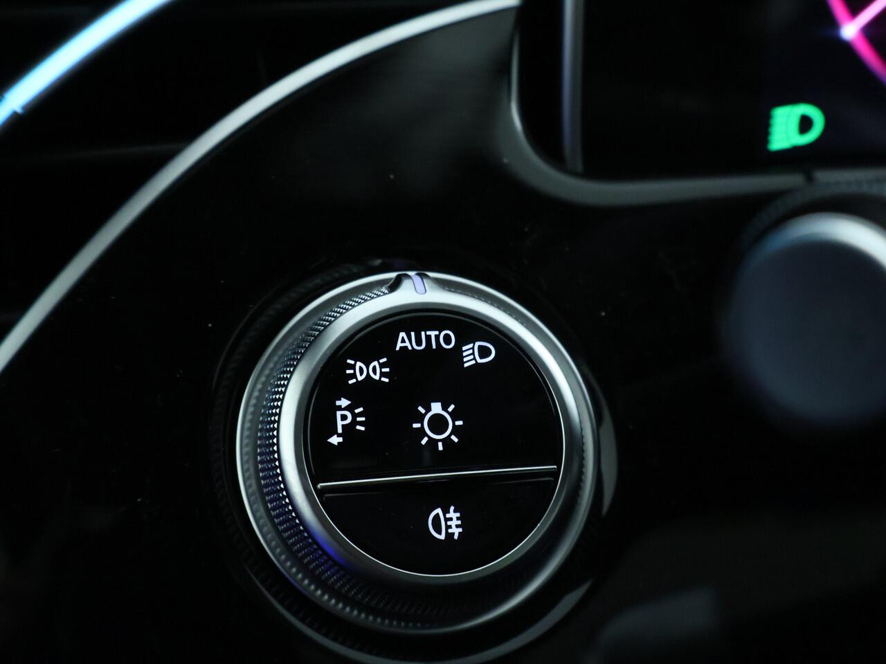 Mercedes-Benz E-estate 300 e Sport Edition | Trekhaak | Nightpakket | Rijassistentiepakket Plus | 360°-camera | 20 inch AMG velgen zwart | Winter pakket | KEYLESS GO-pakket | Antidiefstalpakket URBAN GUARD PLUS | Memorypakket |