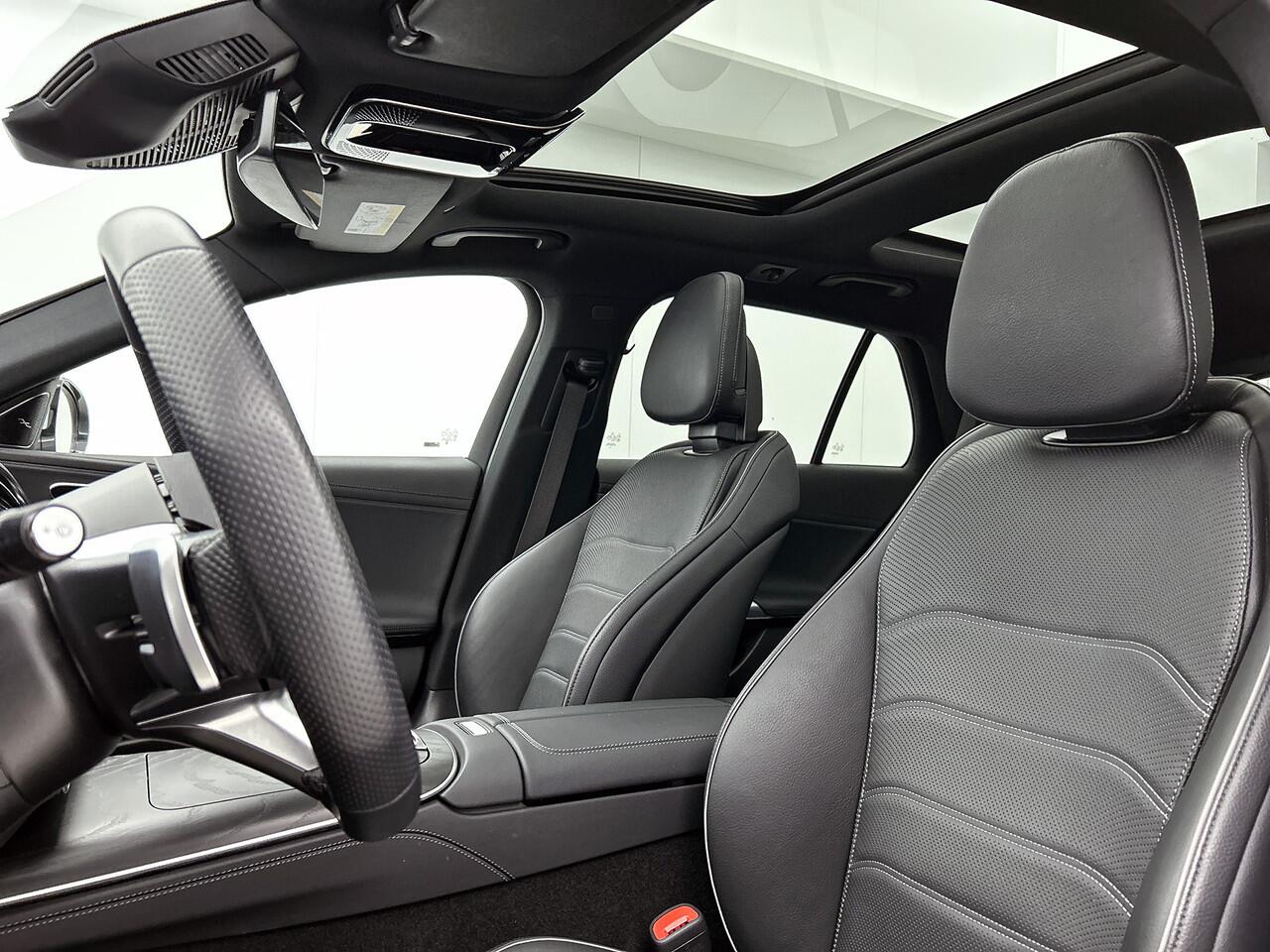 Mercedes-Benz E-estate 300 e AMG Plug-In Hybride AMG Line | Panorama Schuif-Kanteldak | Trekhaak | Memory Voor Stoelen | Burmester® | Alarm | Lederen Bekleding. Inclusief 24 maanden MB Certified garantie voor Europa.