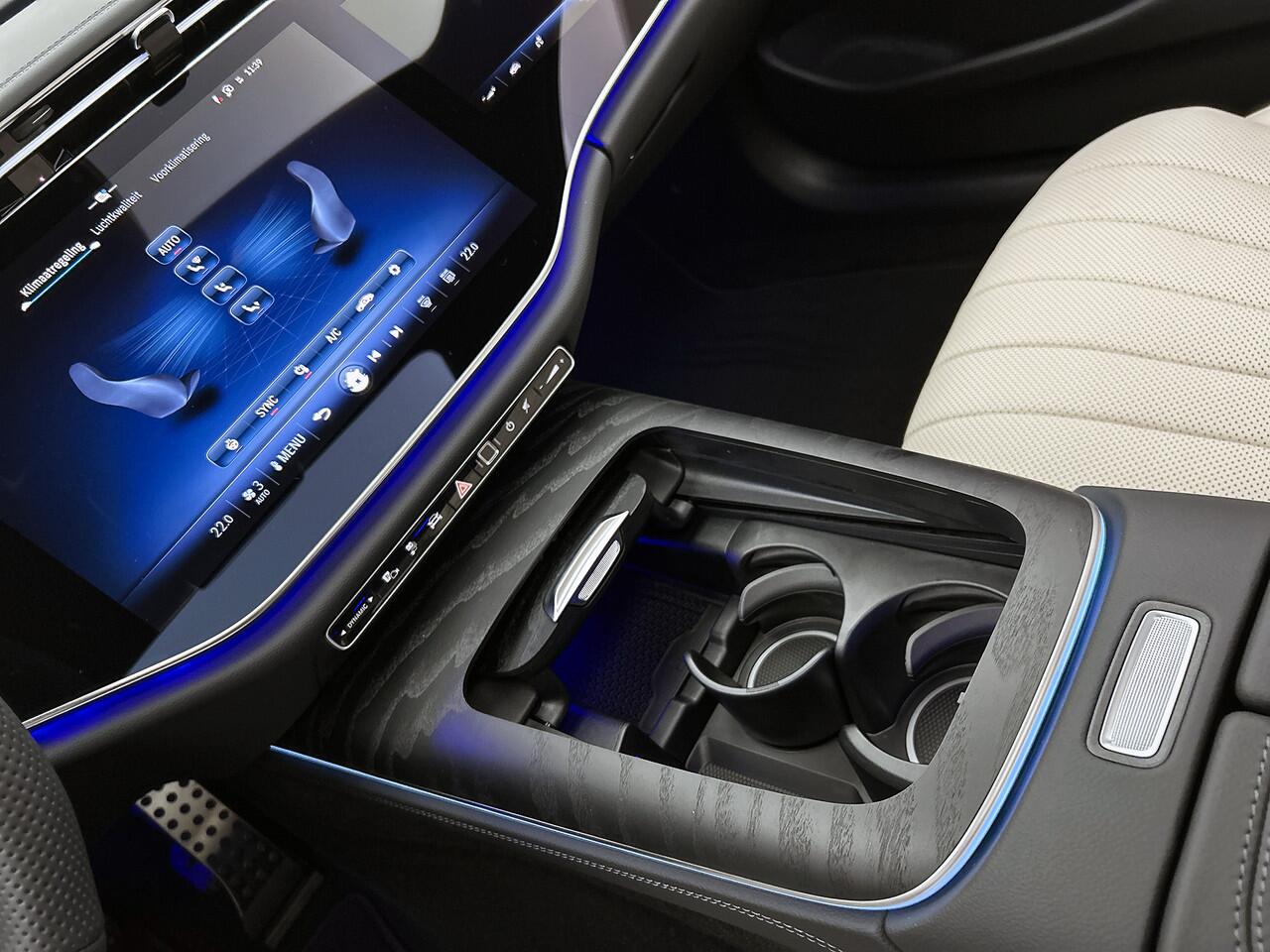 Mercedes-Benz E-estate 300 e Sport Edition | Premium Pakket | Rijassistentiepakket Plus | Winter pakket | Trekhaak | Head-up Display | Leder pakket | USB-pakket Plus | 360° camera | Head-up display | Stoelventilatie voor |