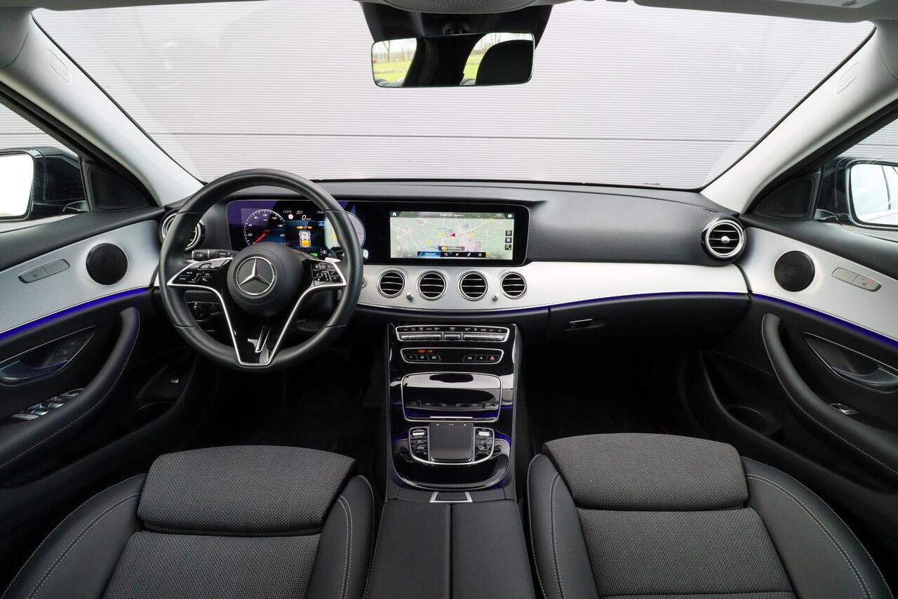 Mercedes-Benz E-estate 300 de Luxury Line | Trekhaak | Adaptieve cruise| Rijklaarprijs - incl.garantie