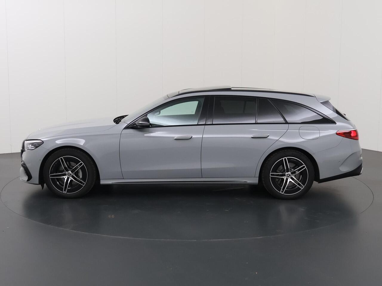 Mercedes-Benz E-estate 300 de AMG Line | Superscreen | Massage | Leder | Luchtvering volledig | Nieuwprijs 109.941 euro |