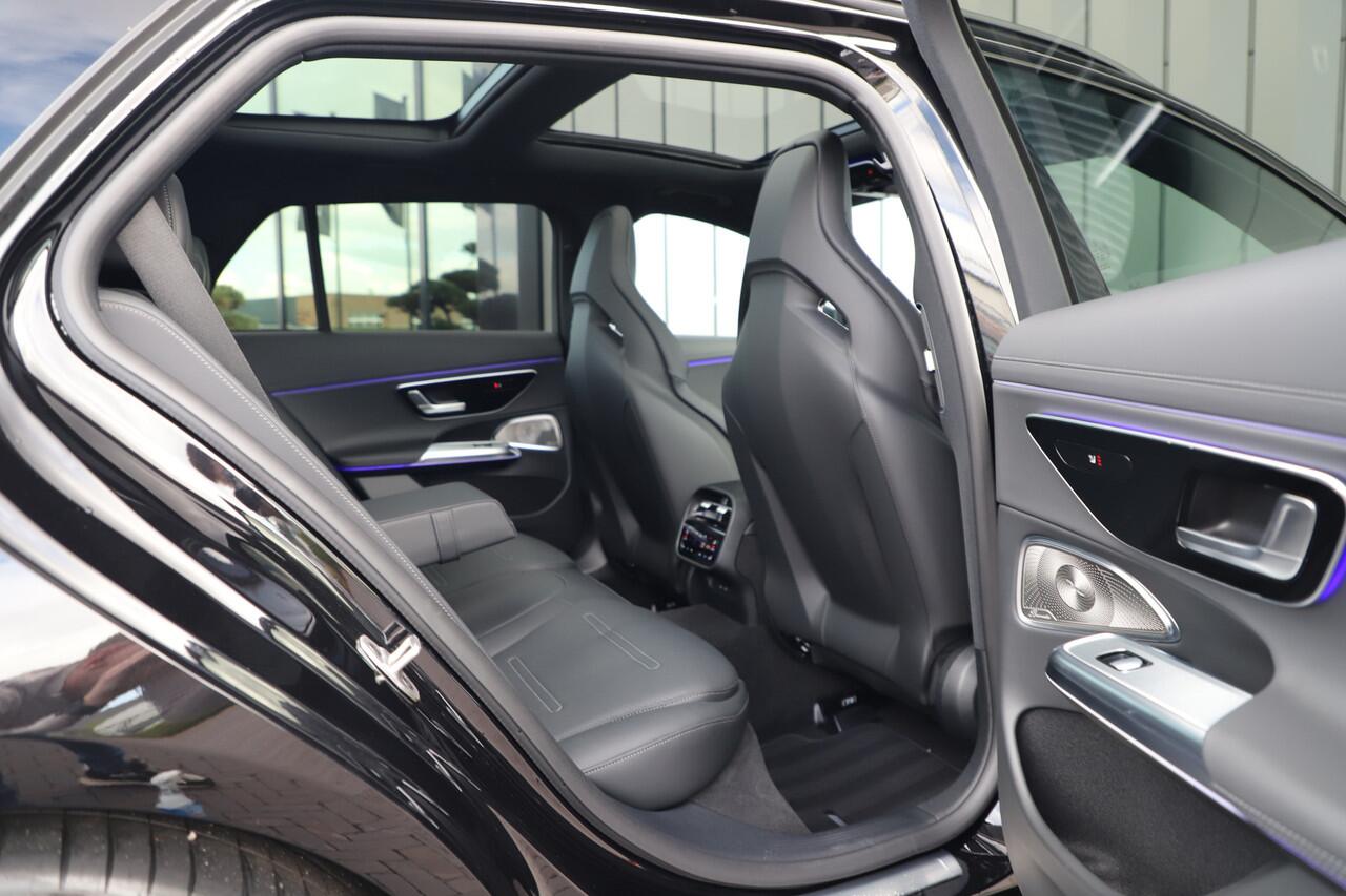 Mercedes-Benz E-estate Estate AMG 53 Hybrid 4-MATIC+ | 612PK | Achterasbesturing | Head-up | Carbon | Burmester 4D | Keyles-go | Sfeerverlichting | Digital-light | AMG Dynamic Plus-pakket | 2024.