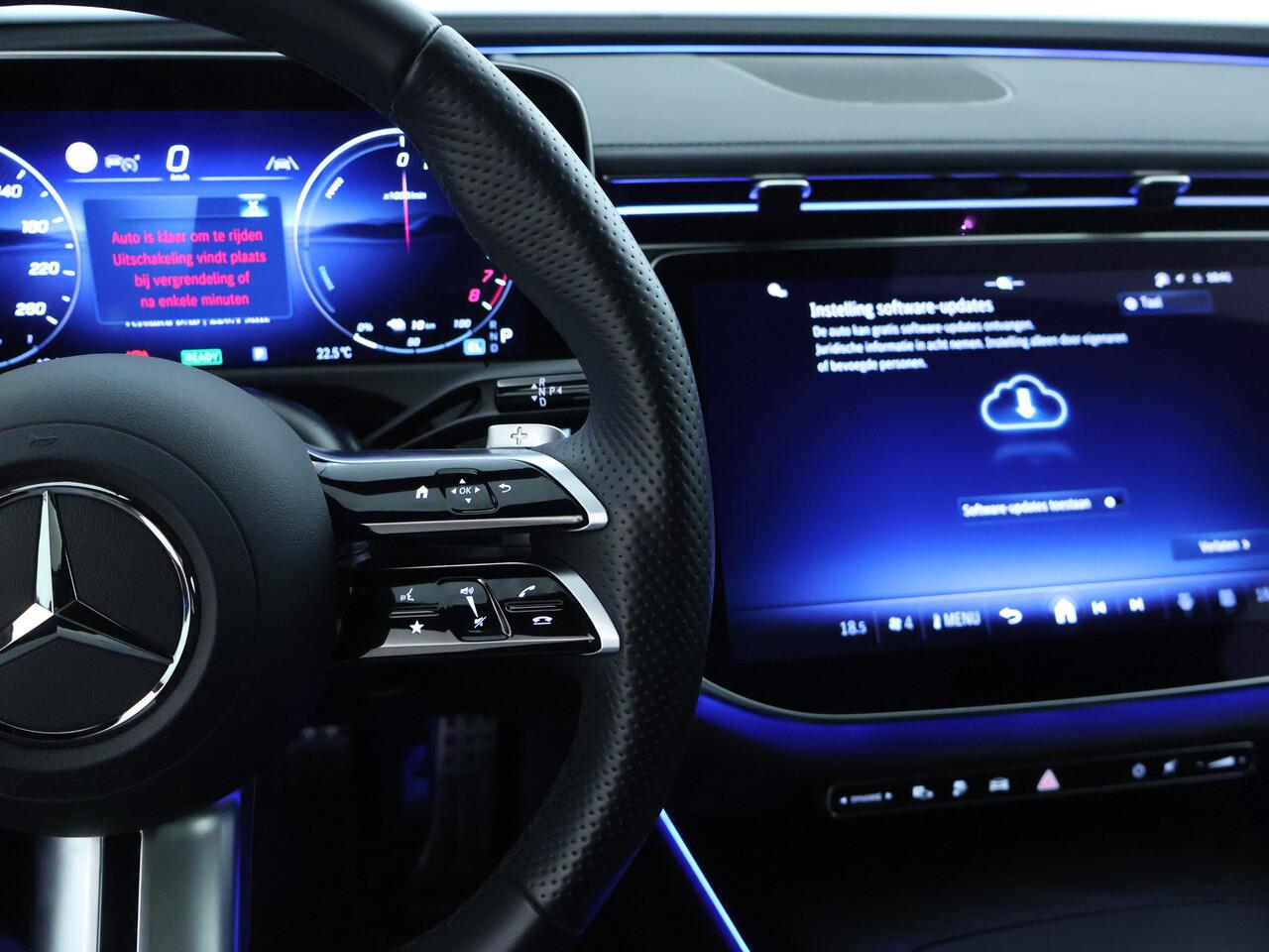 Mercedes-Benz E-estate 300 e AMG Line | AMG Line Advanced Plus | Night Pakket | Panorama Schuif-Kanteldak | Head-up-Display | Memory Voorstoelen. Inclusief 24 maanden Mercedes-Benz Certified garantie voor Europa.