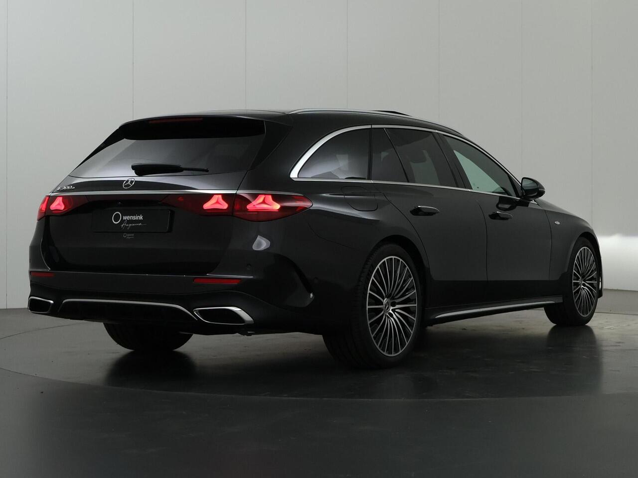 Mercedes-Benz E-estate 300e Sport Edition | Panoramadak | Hyperscreen | AMG | Memory | Premium Pakket | Leder Pakket |