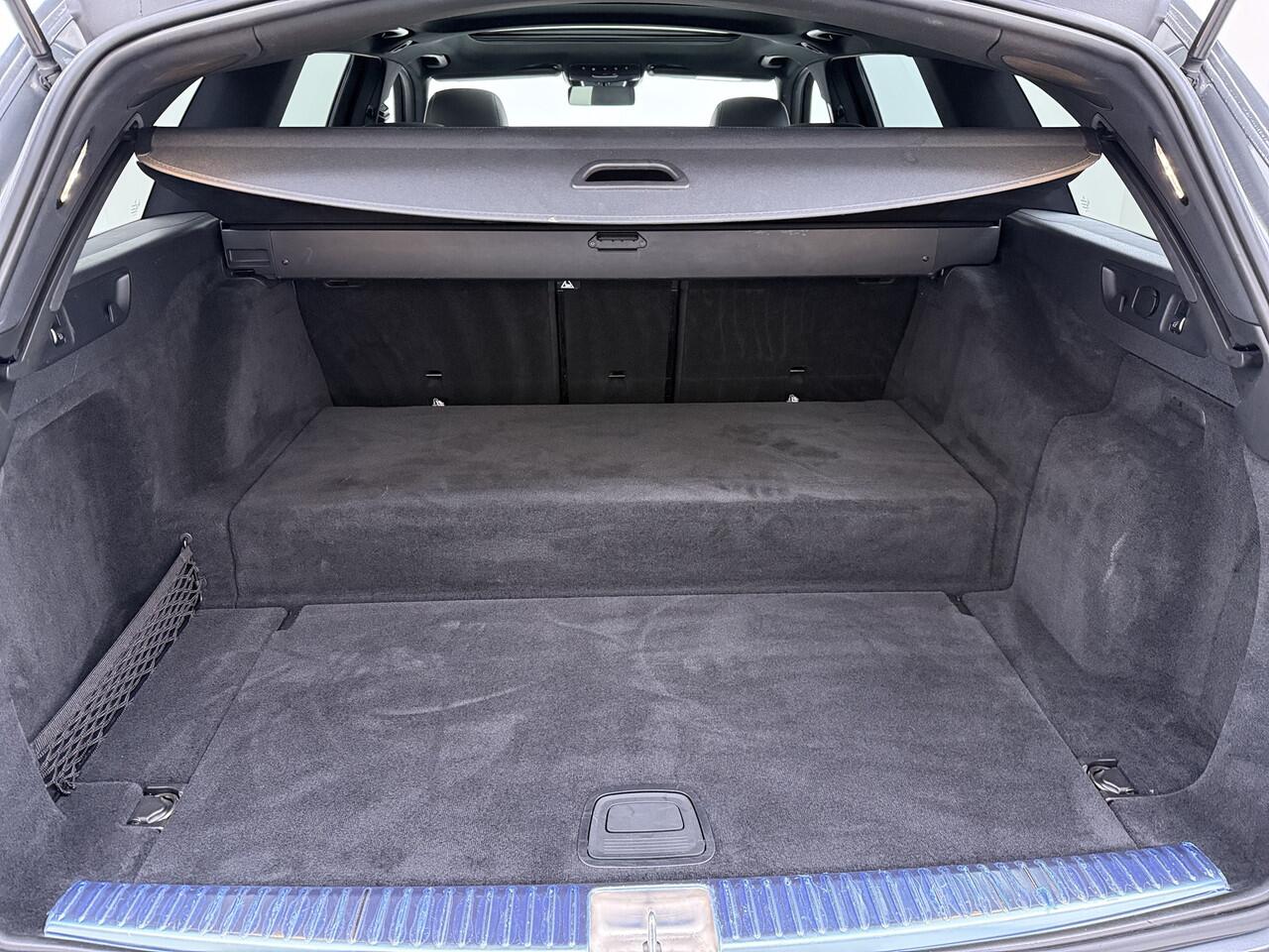 Mercedes-Benz E-estate 300 e AMG Line | Pano Trekhaak Burmester