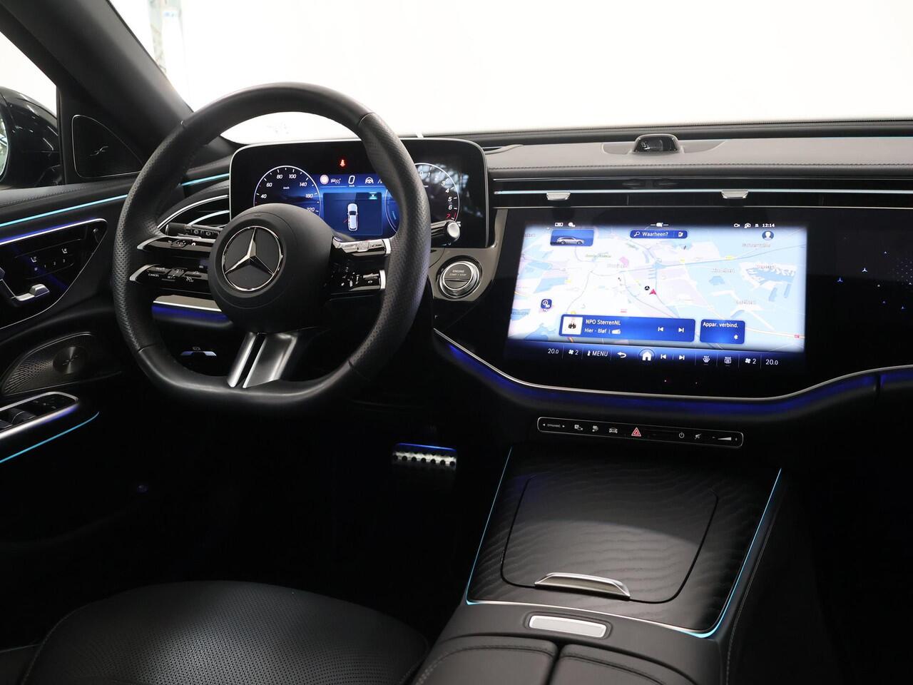 Mercedes-Benz E-estate 300 e AMG Line | Superscreen | Panoramadak | Night | Verlichte grill | Burmester | Trekhaak |