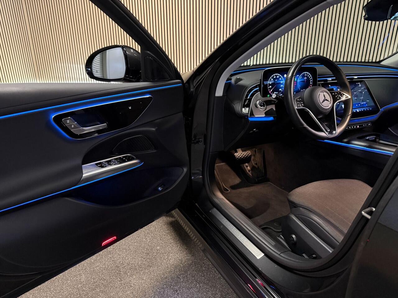 Mercedes-Benz E-estate 300e Avantgarde Advanced-DISTRONIC-TREKHAAK-DODEHOEK-APLLE CARPLAY-COMPLEET