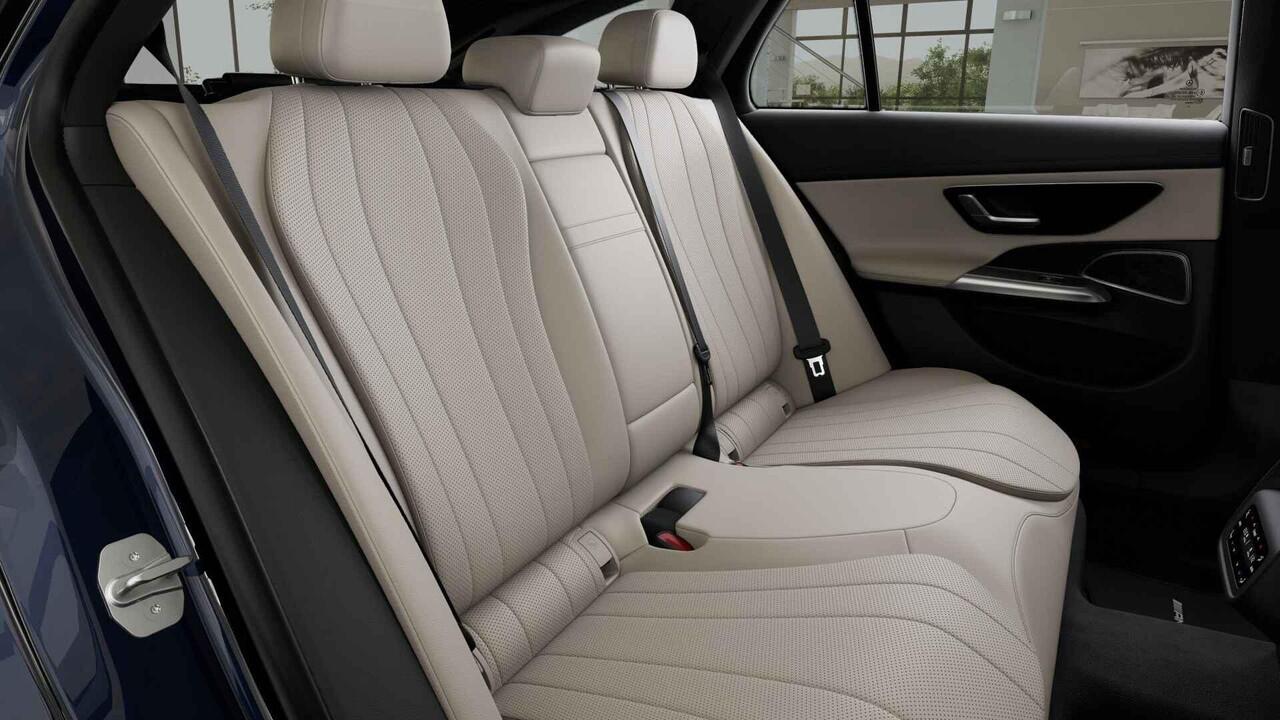 Mercedes-Benz E-estate 300e Sport Edition | Premium Plus | Panoramaschuifdak | Rij-assistentiepakket | stoelventilatie voor | Head-Up | Airmatic |