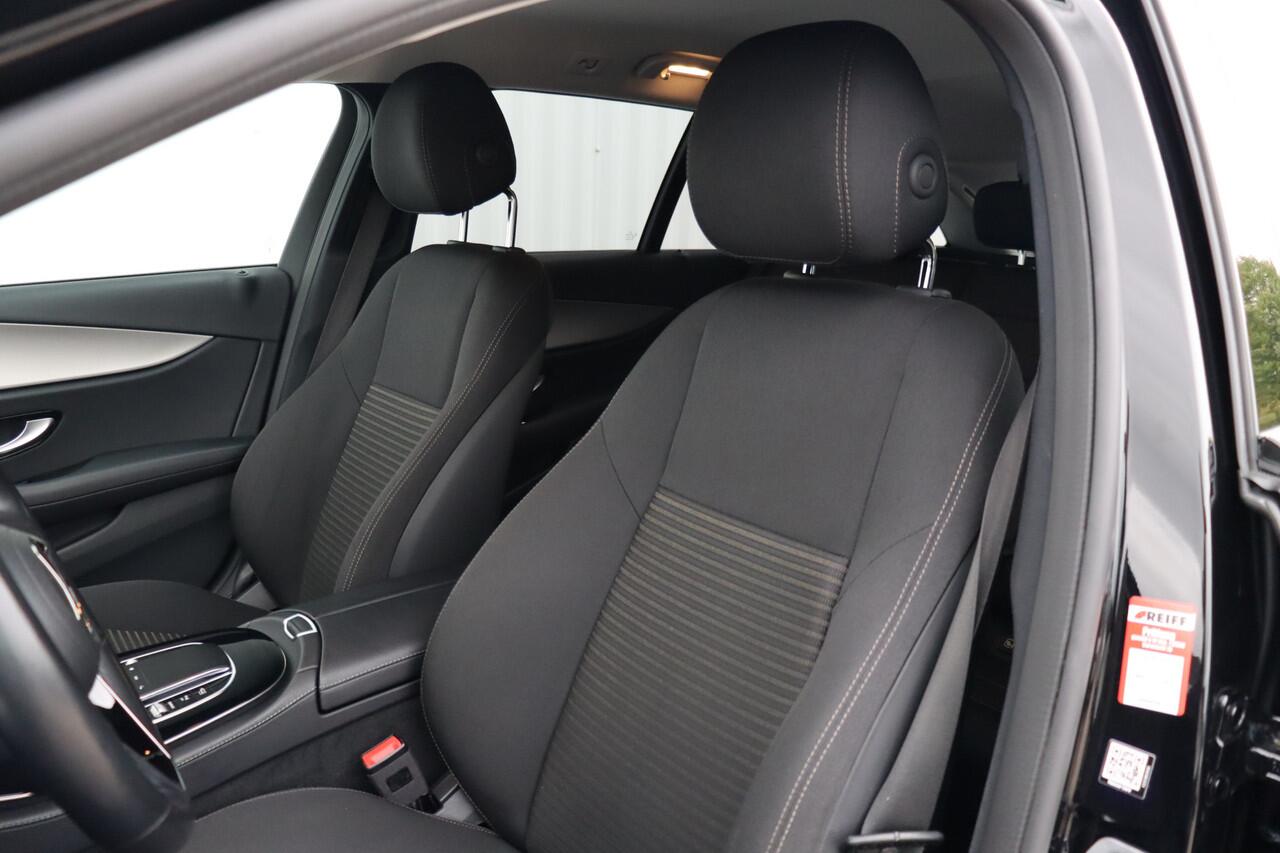 Mercedes-Benz E-estate 300 e Luxury Line PHEV | Adap. Cruise | Elek. Trekhaak | Navigatie | Stoelverwarming | Camera