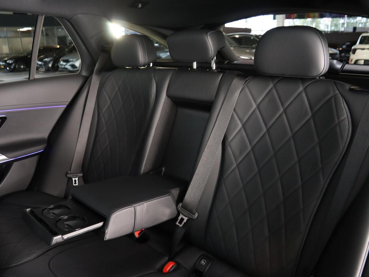 Mercedes-Benz E-estate 300e Sport Edition | Panoramaschuifdak | Premium pakket | Leder pakket | Burmester | Stoelventilatie | Night pakket | Trekhaak |