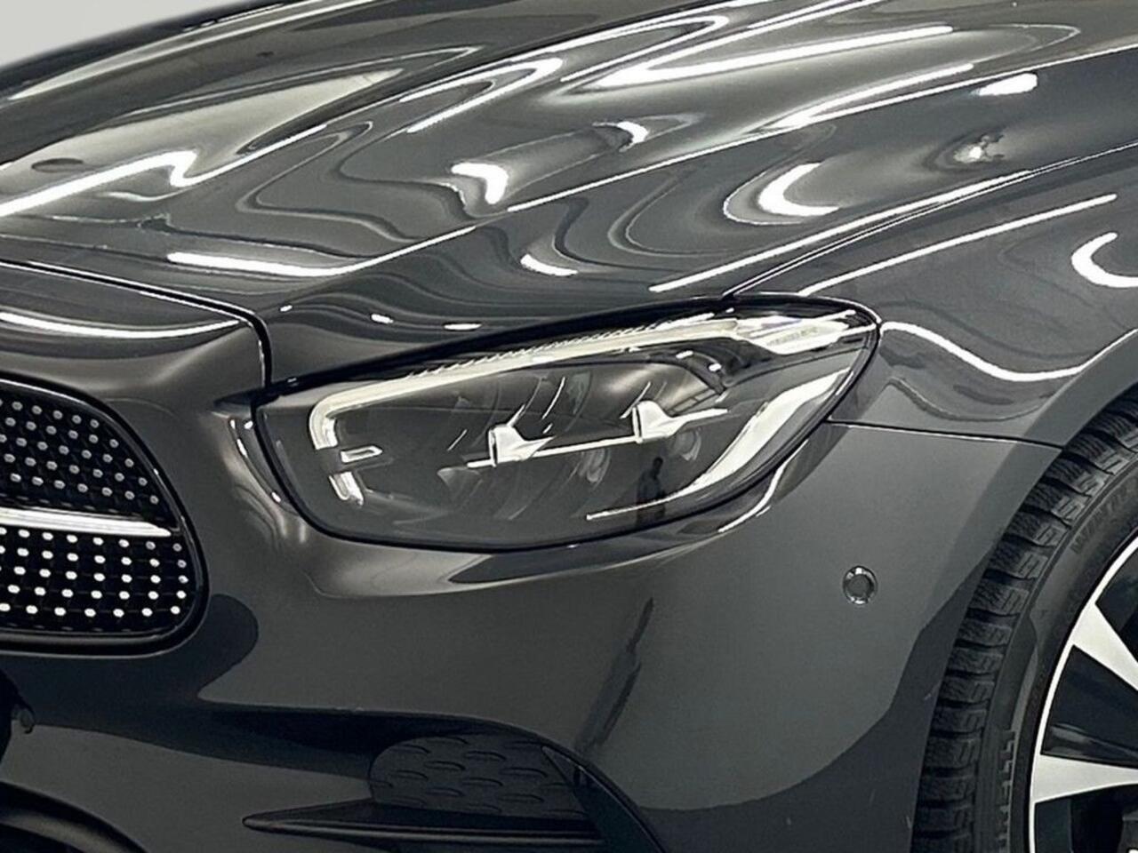 Mercedes-Benz E-estate 400 d 4MATIC AMG Line 330 PK Distronic Widescreen Cockpit 20 Inch Navi LED