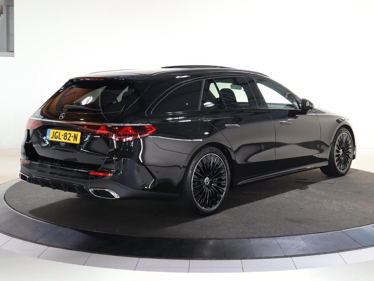 Mercedes-Benz E-estate 300e Sport Edition | Panoramaschuifdak | Premium pakket | Leder pakket | Burmester | Stoelventilatie | Night pakket | Trekhaak |