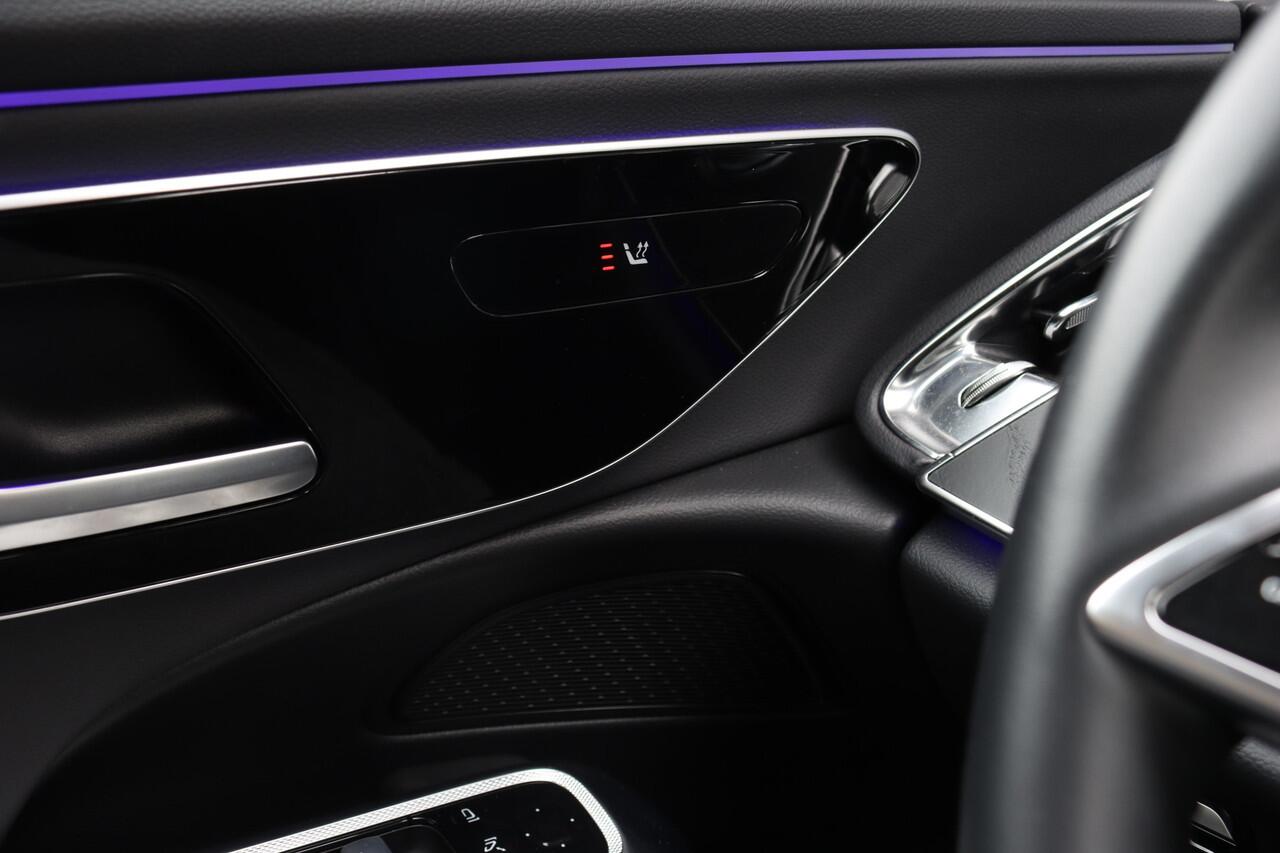 Mercedes-Benz E-estate 300 e Luxury Line Aut9 | Distronic Pro | Keyless Go | Camera | Dodehoekassistent | High Perf. LED | Zitcomfortpakket |