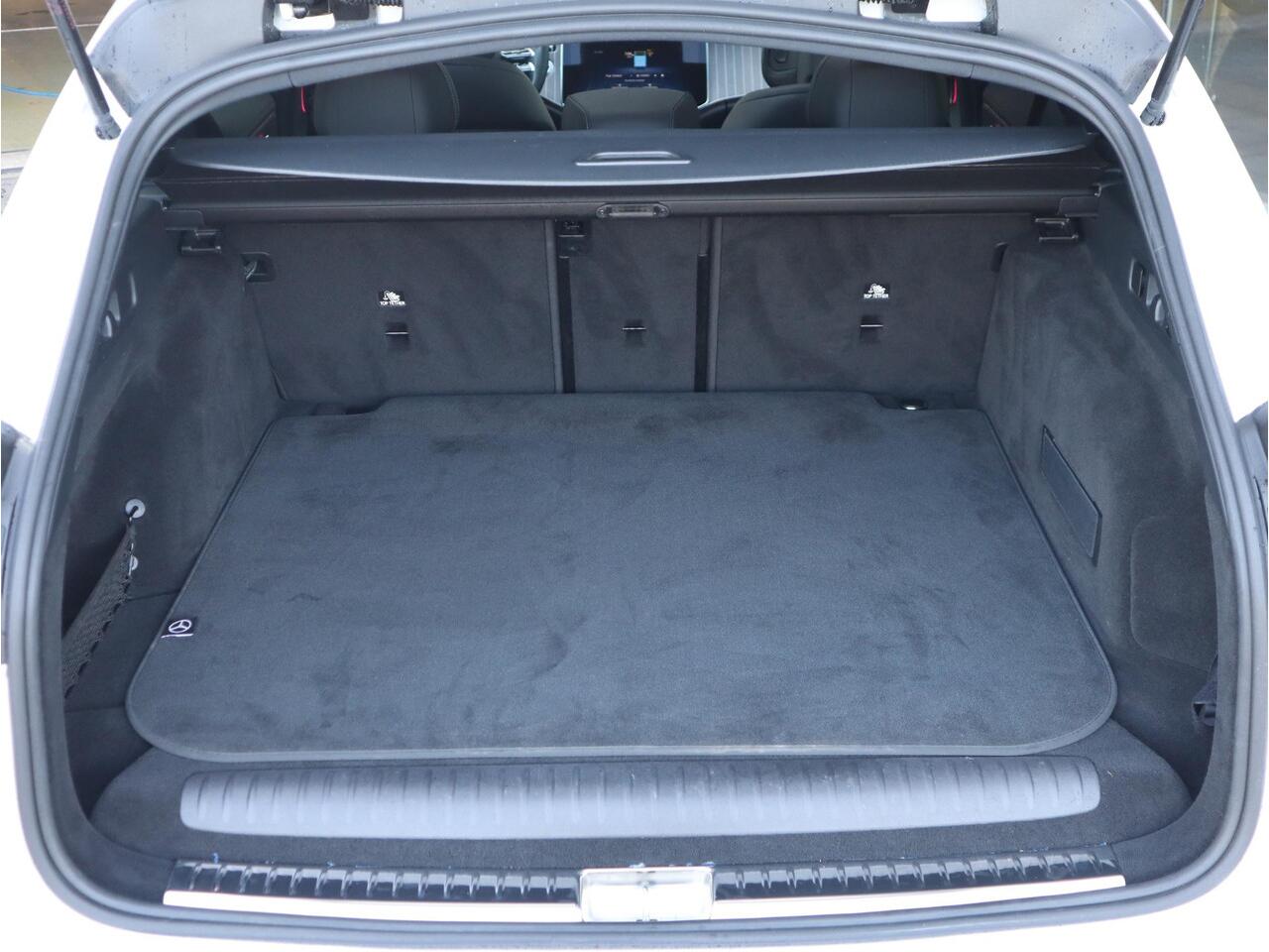 Mercedes-Benz E-estate 300 e AMG Line