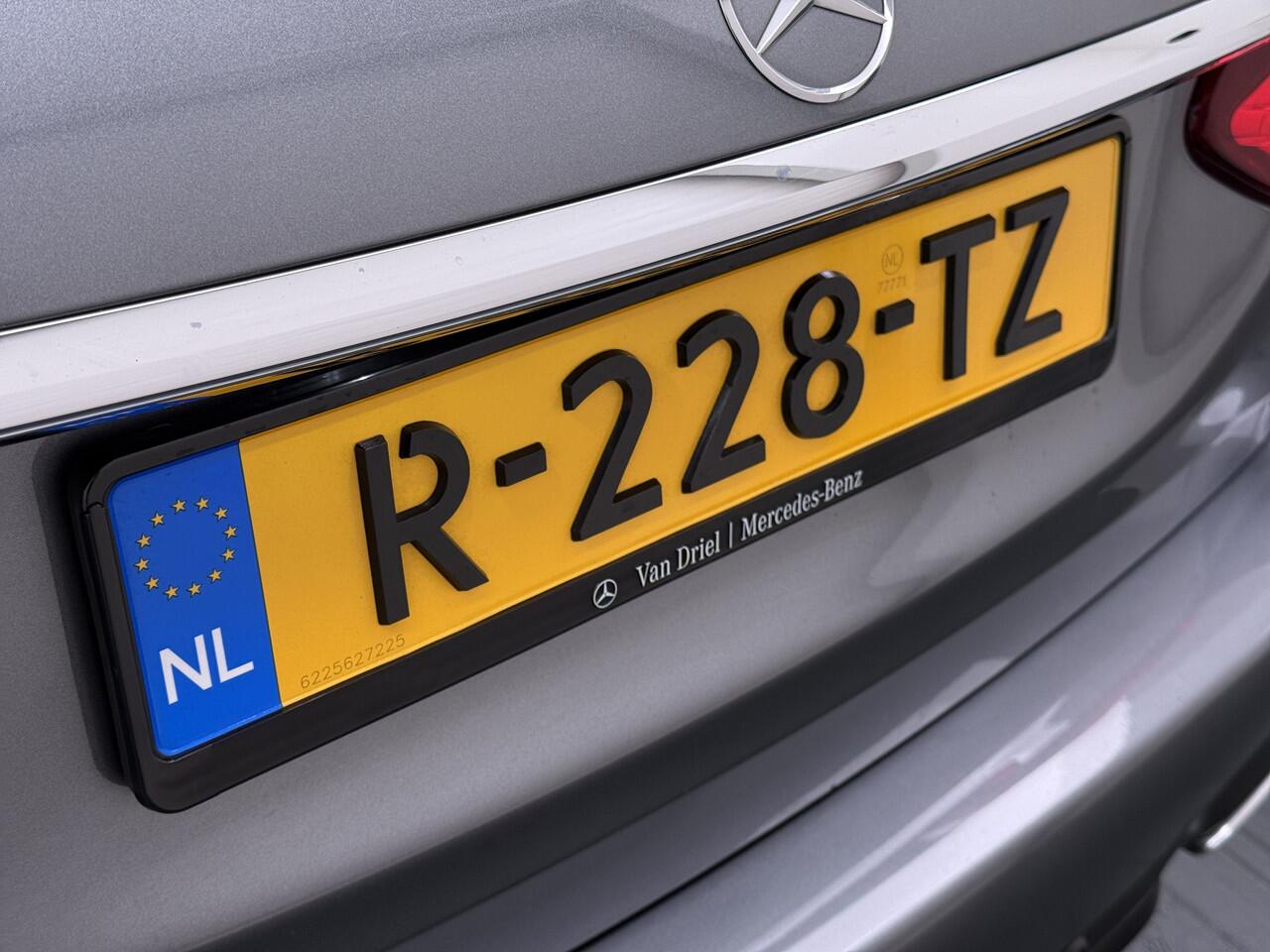 Mercedes-Benz E-estate 300 e AMG Line | Pano Trekhaak Burmester