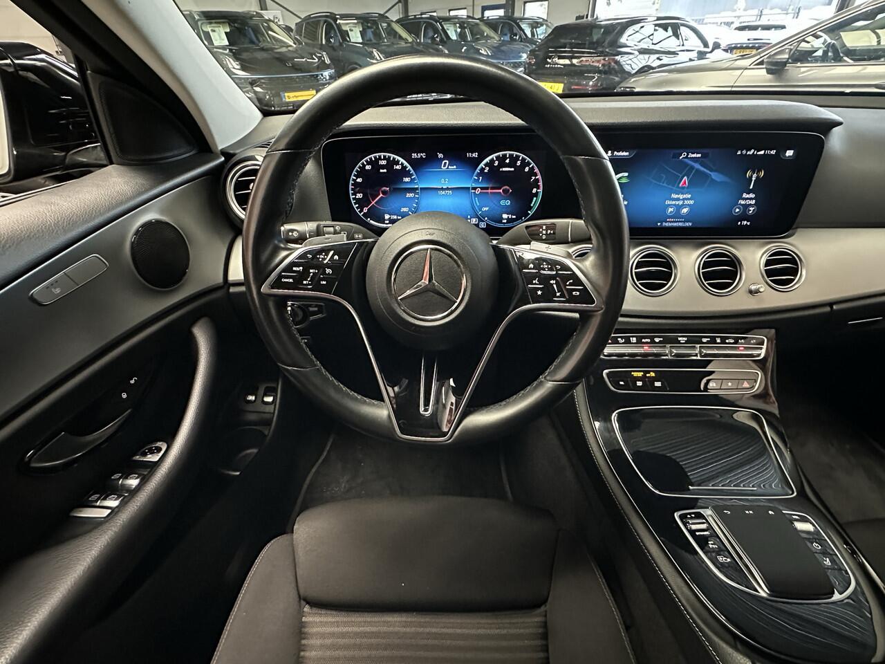 Mercedes-Benz E-estate 300 E AVANTGARDE AUTOMAAT 360 CAMERA NAVIGATIE CRUISE CONTROL CLIMATE CONTROL BLUETOOTH TELEFOON APPLE CARPLAY ANDROID PDC ZEER MOOI !! 3010