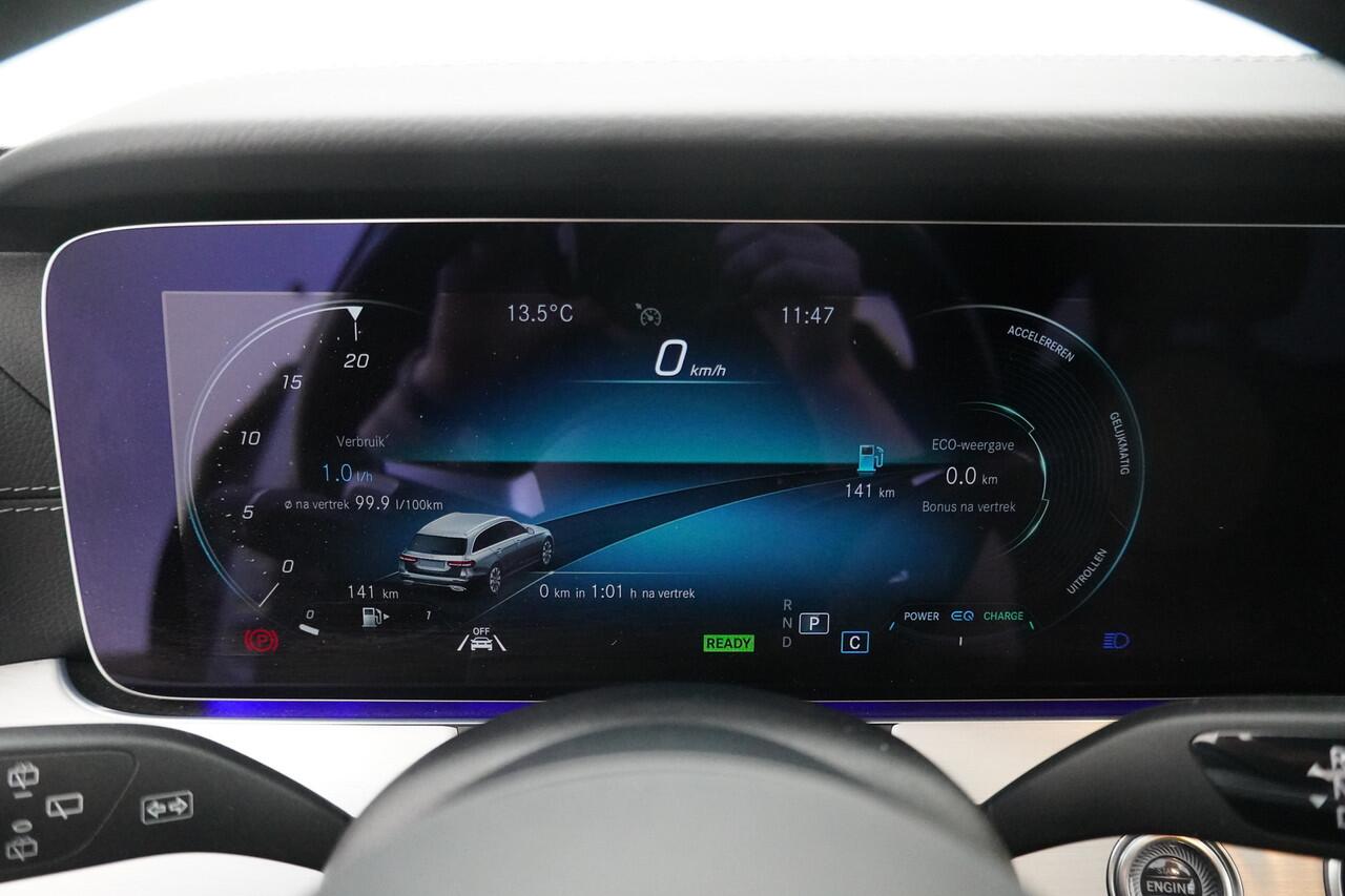 Mercedes-Benz E-estate BWJ 2022 E200 211 PK Business Solution AMG Automaat AUTOMAAT | CLIMA | DAB | LEDEREN BEKLEDING | MATRIX LED | NIGHT VISION | LMV 18 INCH | PDC | STOELVERWARMING | 360 GRADEN CAMERA | NAVI | CRUISE | BLUETOOTH | MULTIFUNCT. STUUR | ISOFIX
