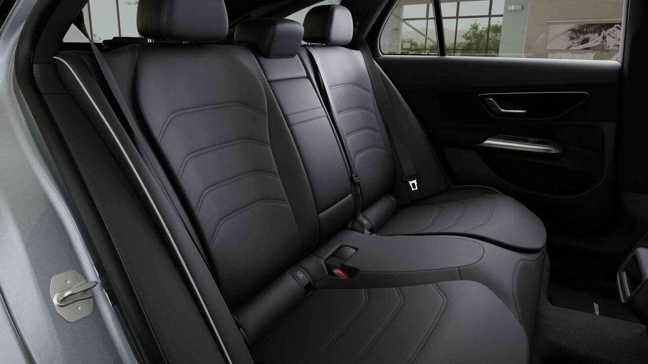 Mercedes-Benz E-estate 300e Sport Edition | Panoramaschuifdak | Lederpakket | Stoelventilatie | Dodehoekassistent | Trekhaak | MBUX Superscreen |