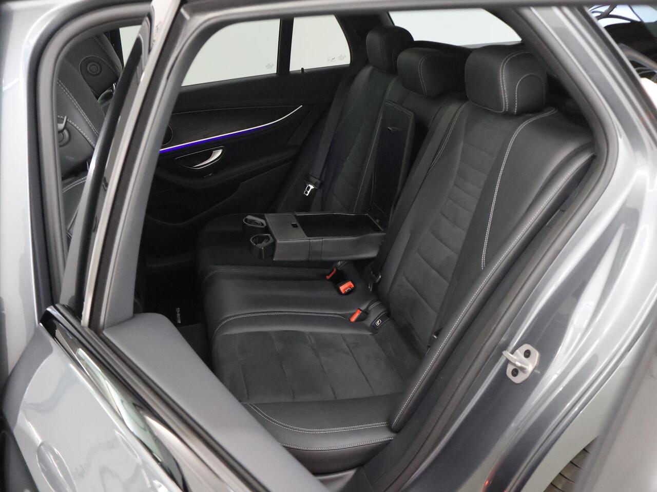 Mercedes-Benz E-estate 300 de AMG Line | Navigatie | Parkeercamera | Stoelverwarming | Keyless Go |