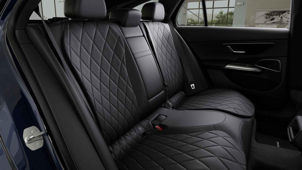 Mercedes-Benz E-estate 300e Sport Edition | Panoramaschuifdak | Premium pakket | Leder pakket | Burmester | Stoelventilatie | Night pakket | Trekhaak |