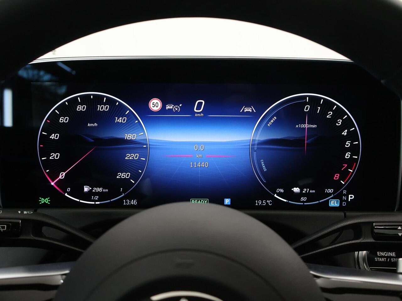 Mercedes-Benz E-estate 300 e AMG Line | Trekhaak | Memory | Digital light | 360 camera |