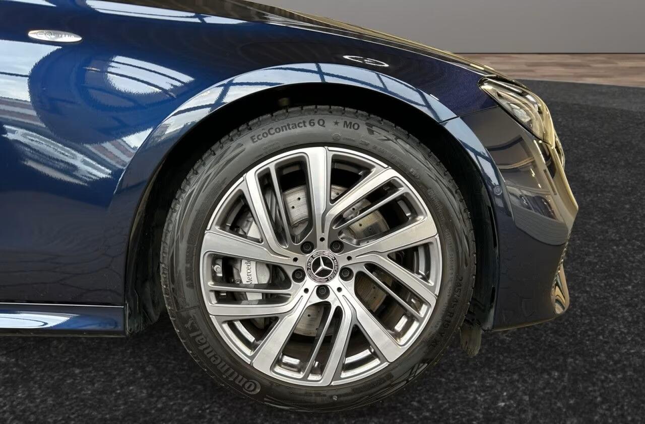 Mercedes-Benz E-estate 300 de 4MATIC Diesel Plug-in-Hybrid Avantgarde Head-Up Trekhaak LED Stoelverwarming 19 Inch Distronic