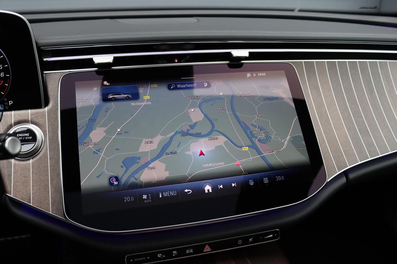 Mercedes-Benz E-estate 300 e AMG Line | Distronic | Panoramadak | Memory | Trekhaak | Soft-Close | Surround Camera | Digital Light | Verwarmd Stuurwiel | Keyless Go | Nightpakket |