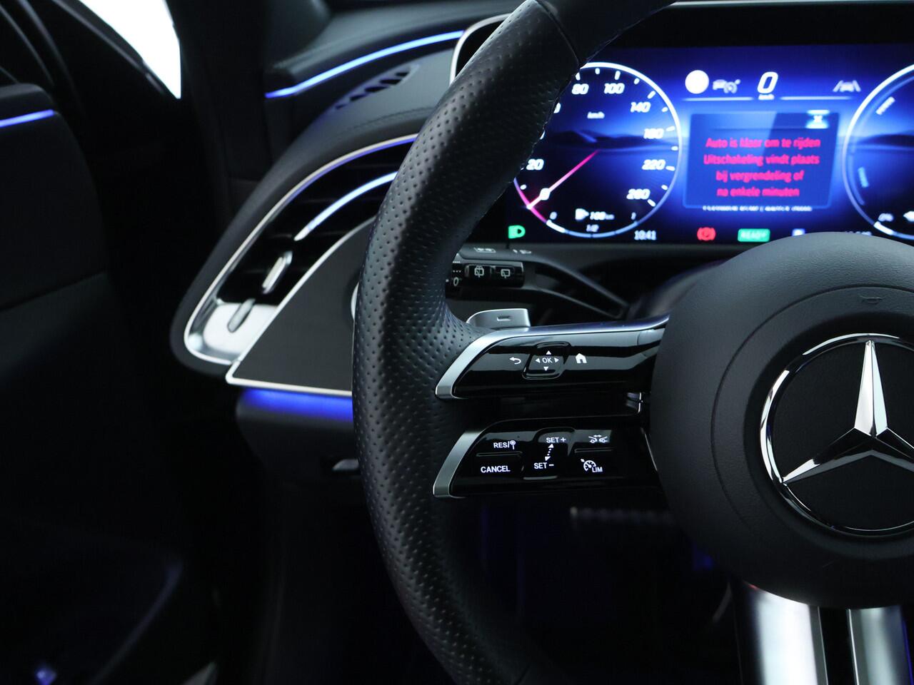 Mercedes-Benz E-estate 300 e AMG Line | AMG Line Advanced Plus | Night Pakket | Panorama Schuif-Kanteldak | Head-up-Display | Memory Voorstoelen. Inclusief 24 maanden Mercedes-Benz Certified garantie voor Europa.