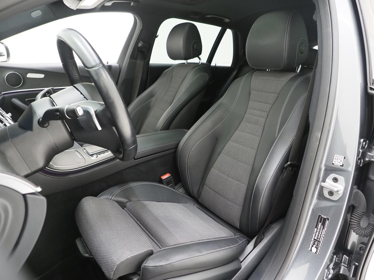 Mercedes-Benz E-estate 300 e AMG Line | Panoramadak | Trekhaak | 360 | Adaptive Cruise | Sfeerverlichting | Carplay