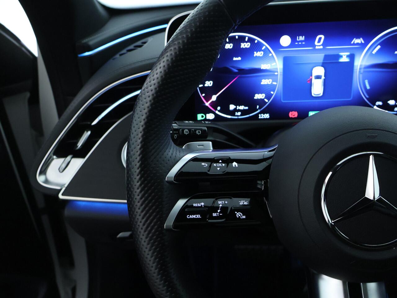 Mercedes-Benz E-estate 300 e AMG Plug-In Hybride AMG Line | Night Pakket | Panorama Schuif-Kanteldak | Burmester® | Trekhaak | 20 Inch AMG Velgen Inclusief 24 maanden MB Certified garantie voor Europa.