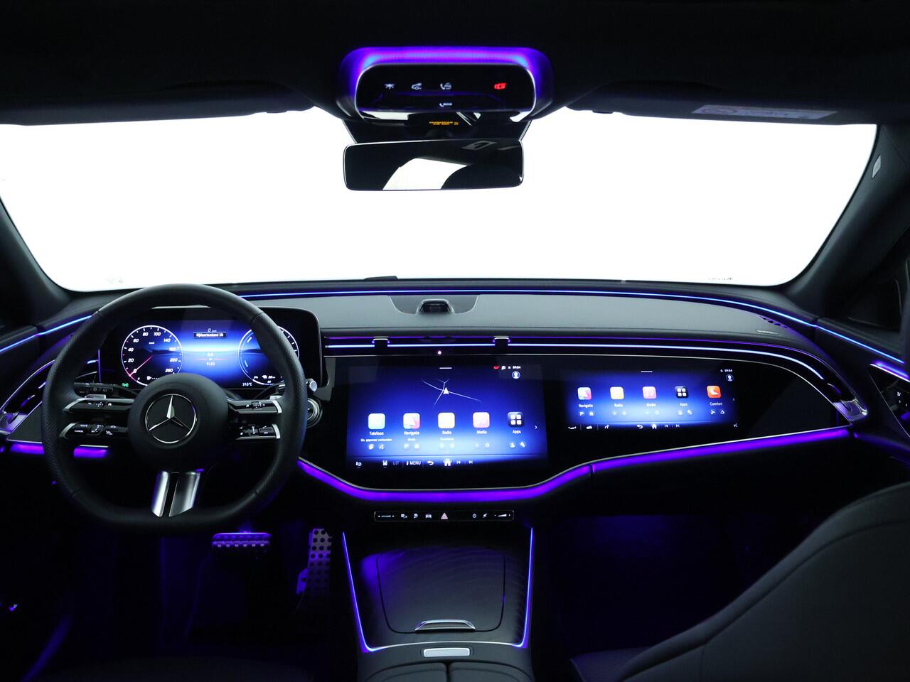 Mercedes-Benz E-estate 300 e AMG Plug-In Hybride | Trekhaak | Voorpassagiersdisplay | Stoelkoeling/stoelverwarming | 360° camera | Apple CarPlay | Inclusief 24 maanden MB Certified garantie voor Europa.