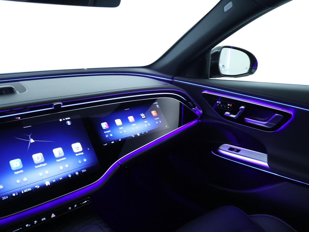 Mercedes-Benz E-estate 300 e AMG Plug-In Hybride | Trekhaak | Voorpassagiersdisplay | Stoelkoeling/stoelverwarming | 360° camera | Apple CarPlay | Inclusief 24 maanden MB Certified garantie voor Europa.