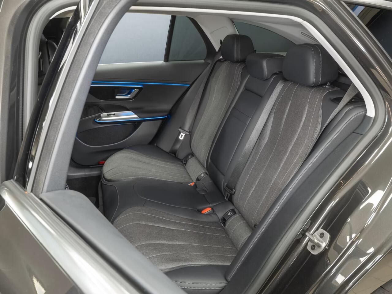 Mercedes-Benz E-estate 220 d Avantgarde Distronic Standkachel LED Stoelverwarming Camera