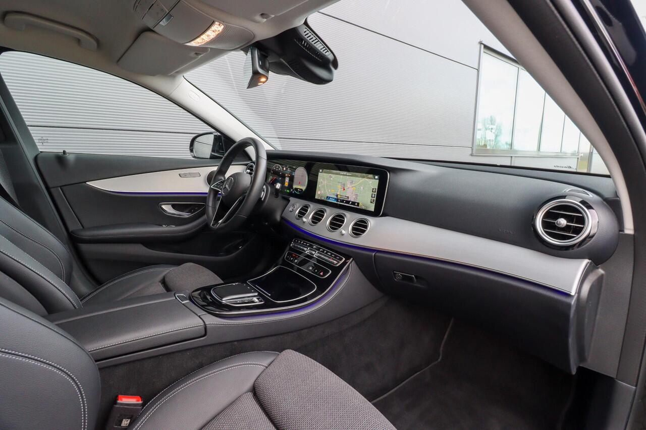 Mercedes-Benz E-estate 300 de Luxury Line | Trekhaak | Adaptieve cruise| Rijklaarprijs - incl.garantie