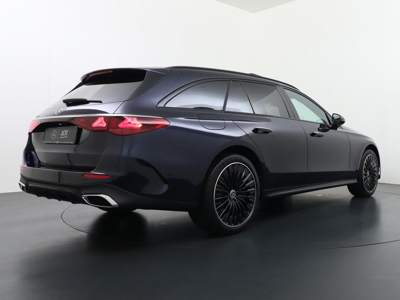 Mercedes-Benz E-estate 300 e Sport Edition | Superscreen | Luchtvering | Trekhaak Wegklapbaar | Panorama - Schuifdak | Stoelventilatie | Burmester 4D Surround Sound | Distronic Cruise Control | Nightpakket