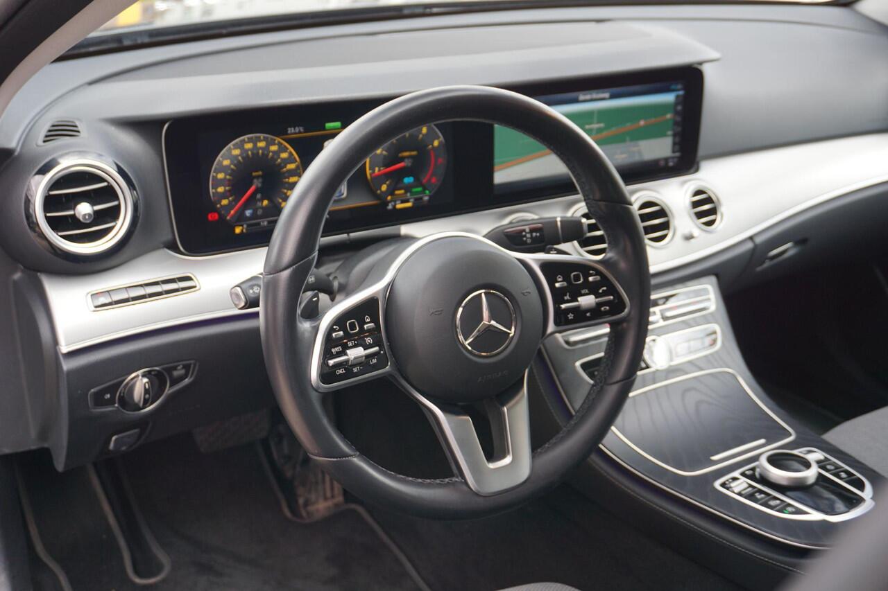 Mercedes-Benz E-estate 200 Advantage | Trekhaak | 360 camera | Elektrische stoelen