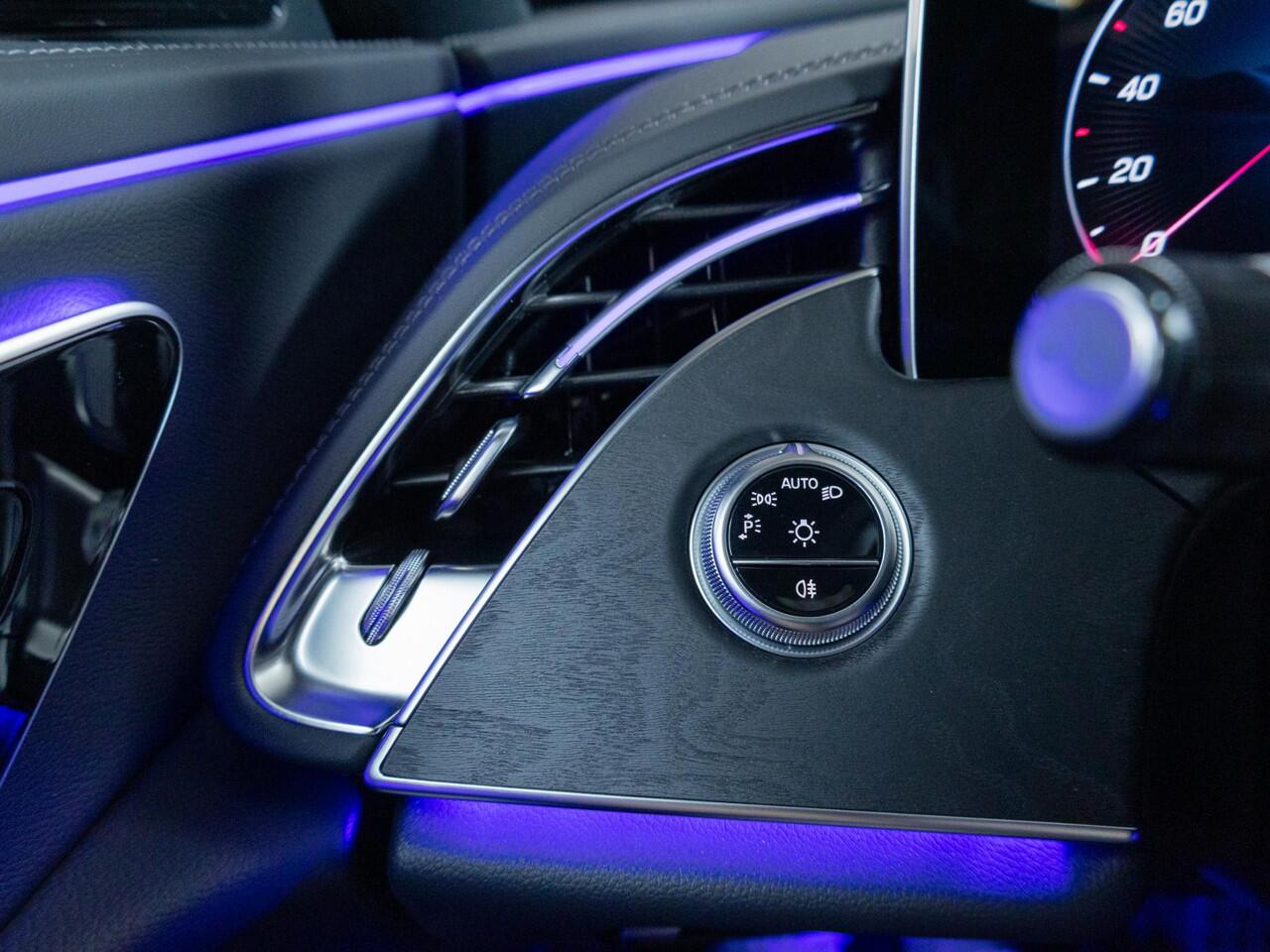 Mercedes-Benz E-estate 300 e AMG Line Panorama dak | Trekhaak