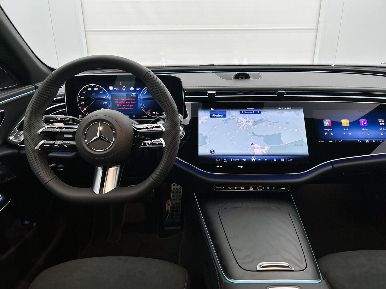 Mercedes-Benz E-estate 300 e Sport Edition | Premium pakket | Trekhaak | Nightpakket | Winter pakket | Rijassistentiepakket Plus | MBUX Superscreen | Burmester® 4D surround sound system | Parkeerpakket met 360°-camera |