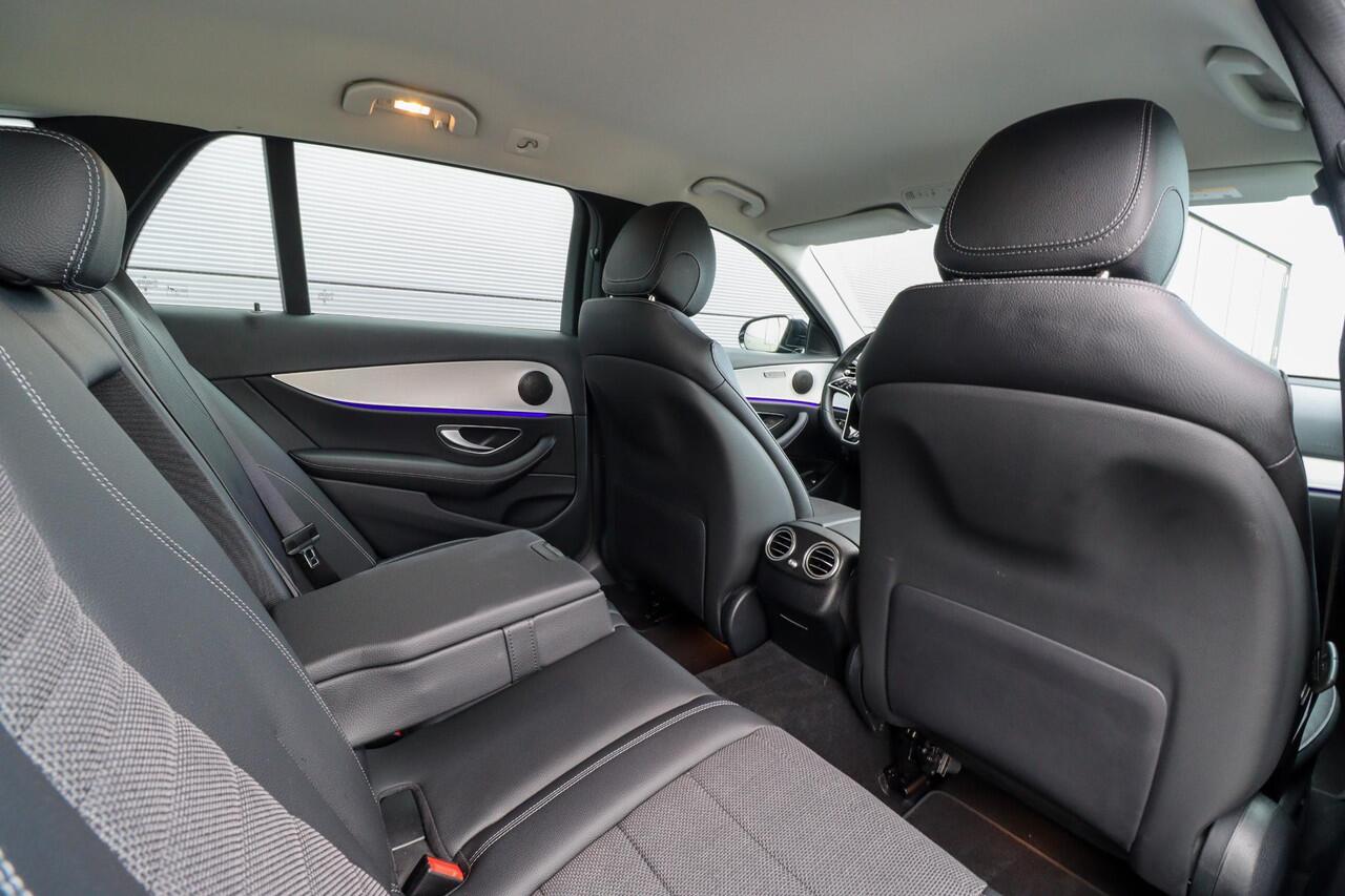 Mercedes-Benz E-estate 300 de Luxury Line | Trekhaak | Adaptieve cruise| Rijklaarprijs - incl.garantie